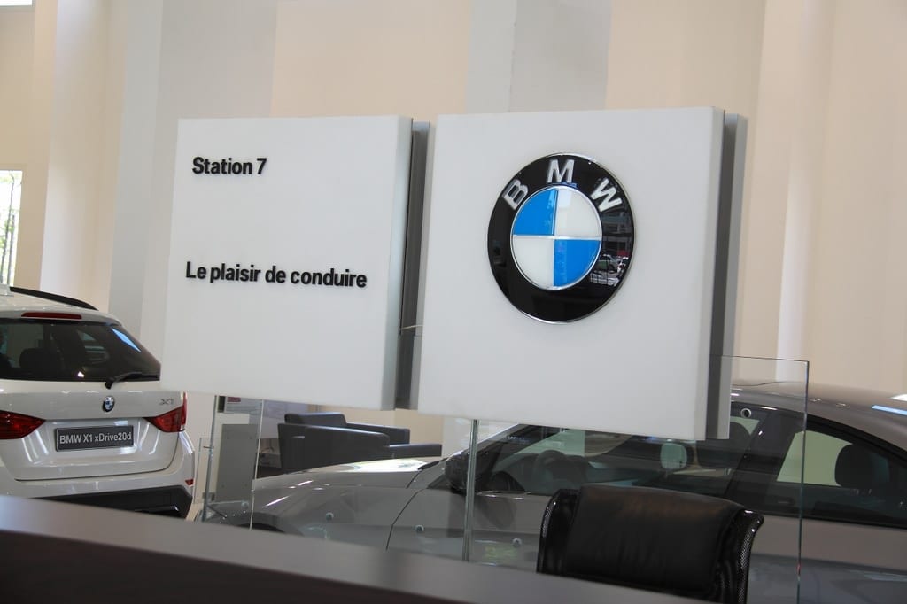 Concessionnaire automobile : pourquoi digitaliser le flux opérationnel ?